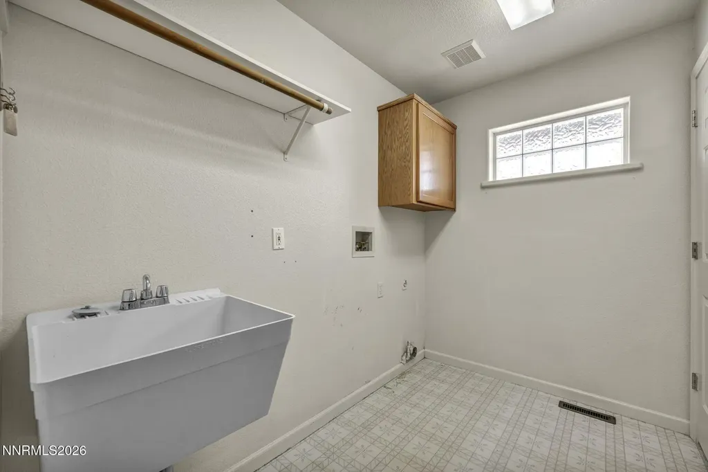 1764 Mahogany Minden NV 89423