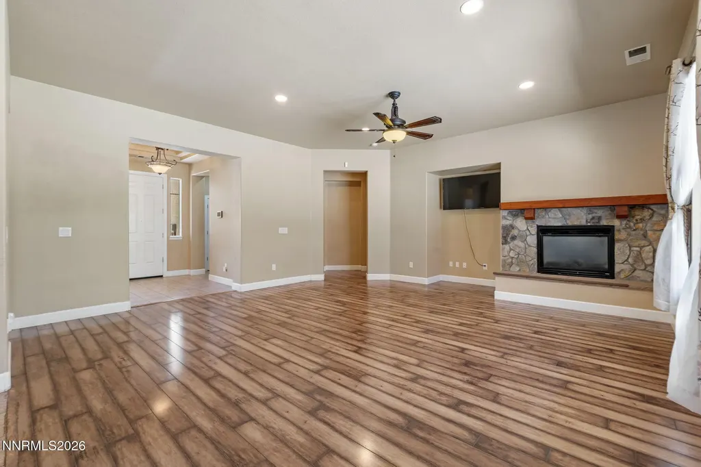3245 Quartzite Reno NV 89523