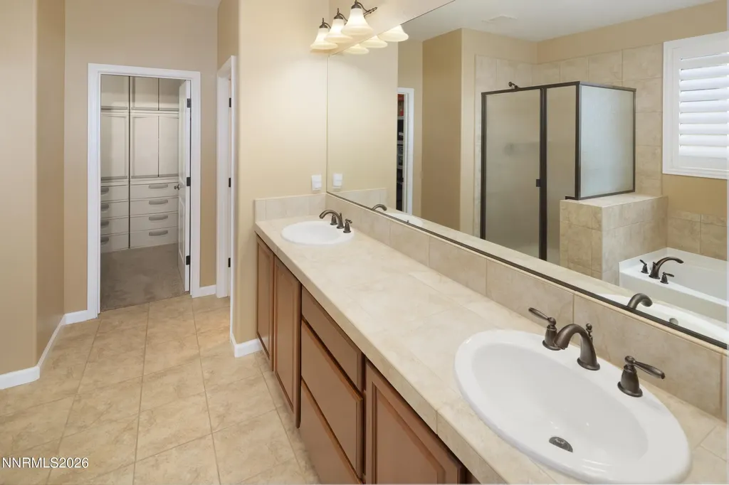 3565 Long Minden NV 89423
