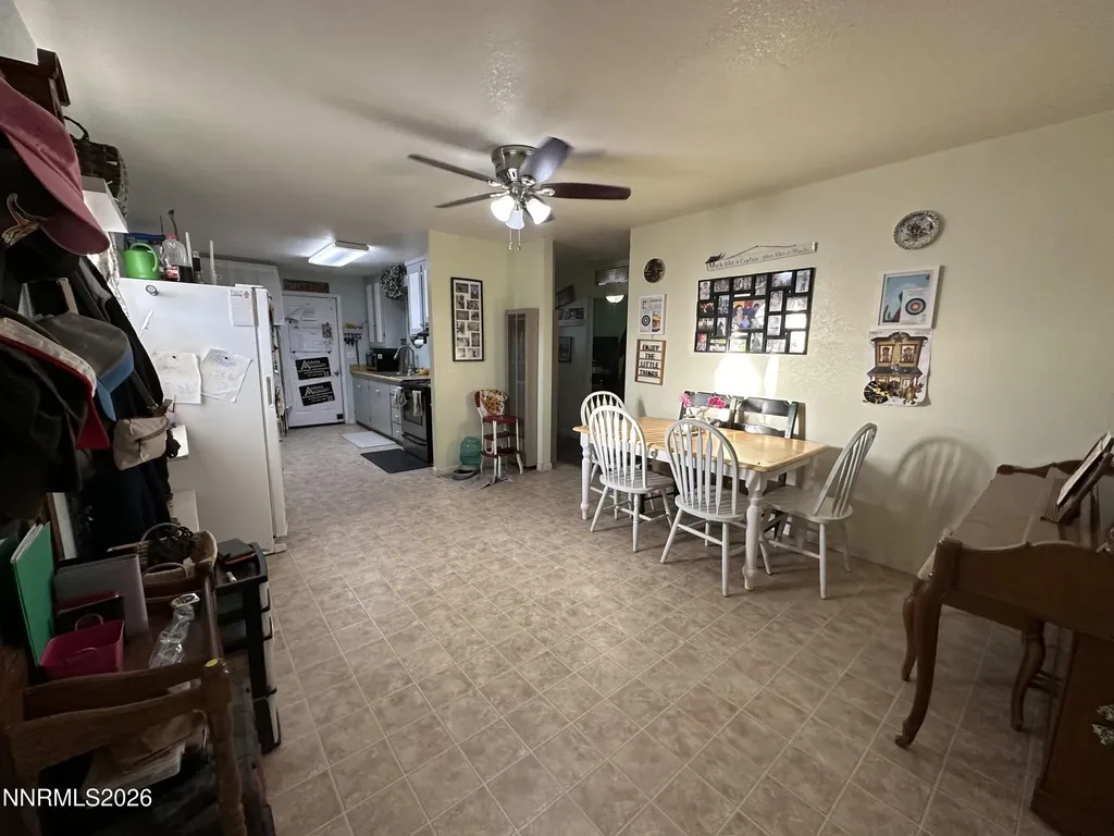 21 Cardon Yerington NV 89447
