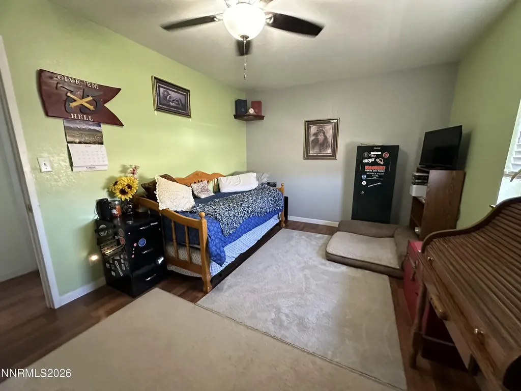 21 Cardon Yerington NV 89447