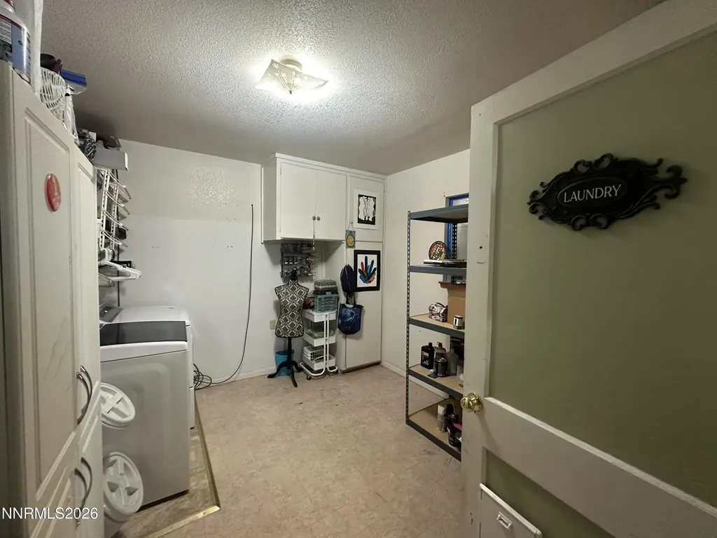 21 Cardon Yerington NV 89447