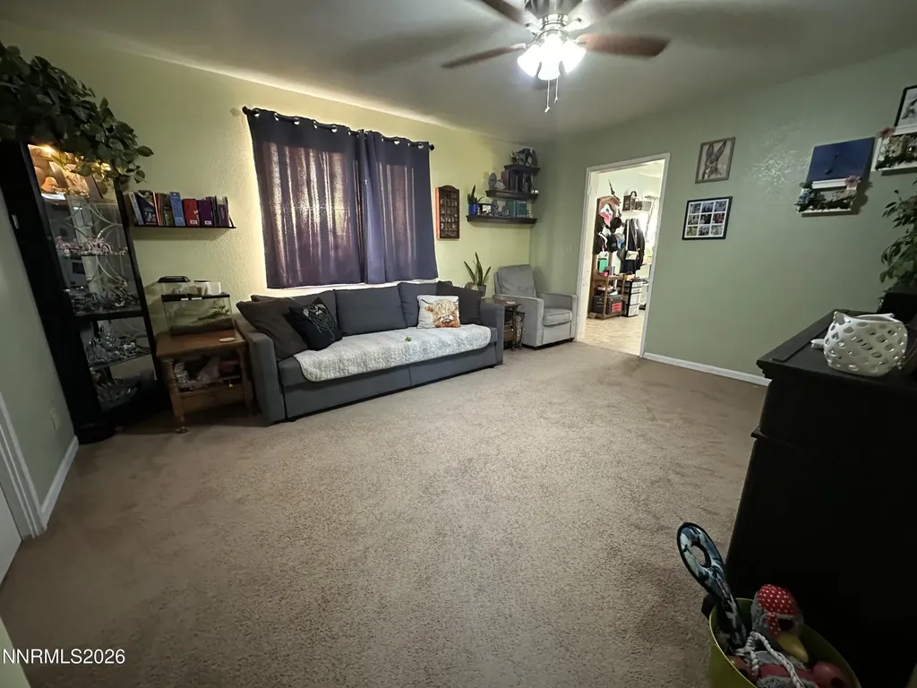 21 Cardon Yerington NV 89447