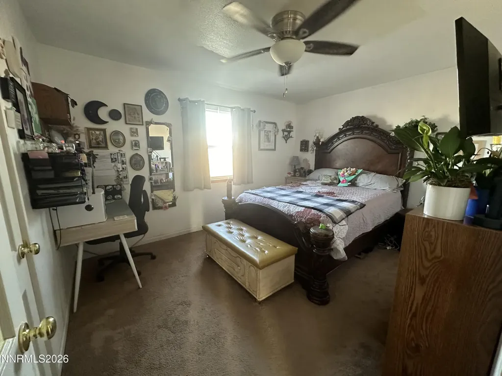 21 Cardon Yerington NV 89447