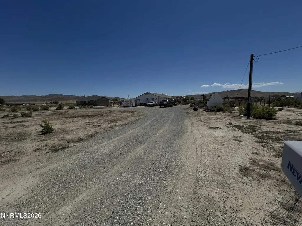 21 Cardon Yerington NV 89447