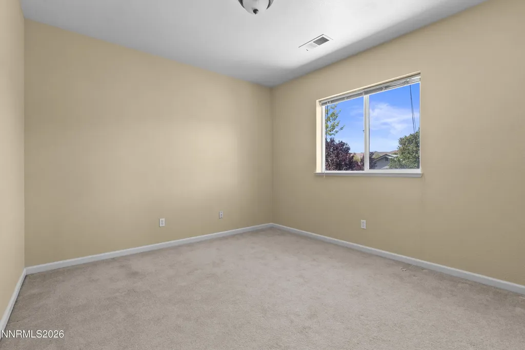 5437 Ebbetts Pass Sparks NV 89436