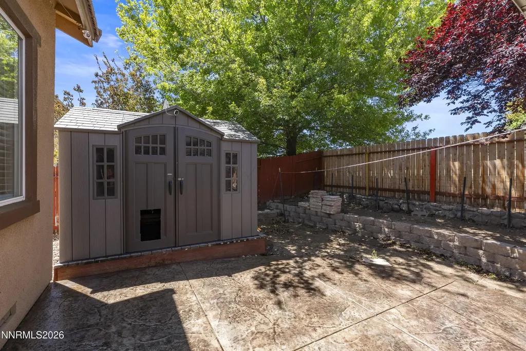 5437 Ebbetts Pass Sparks NV 89436