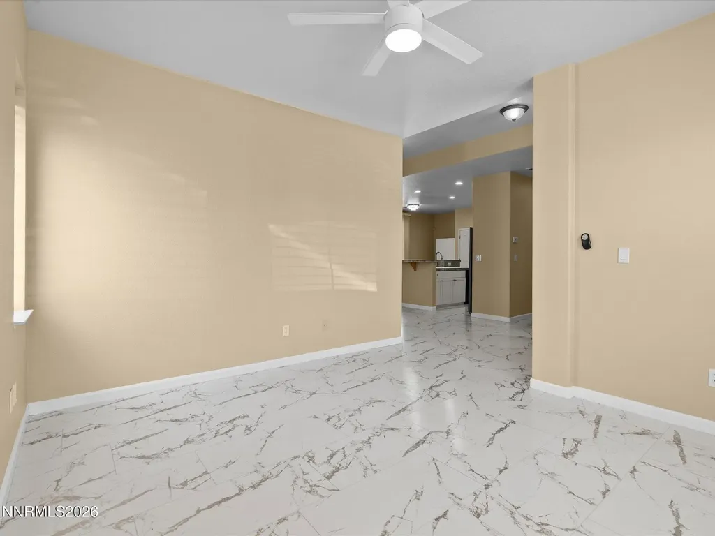 5437 Ebbetts Pass Sparks NV 89436