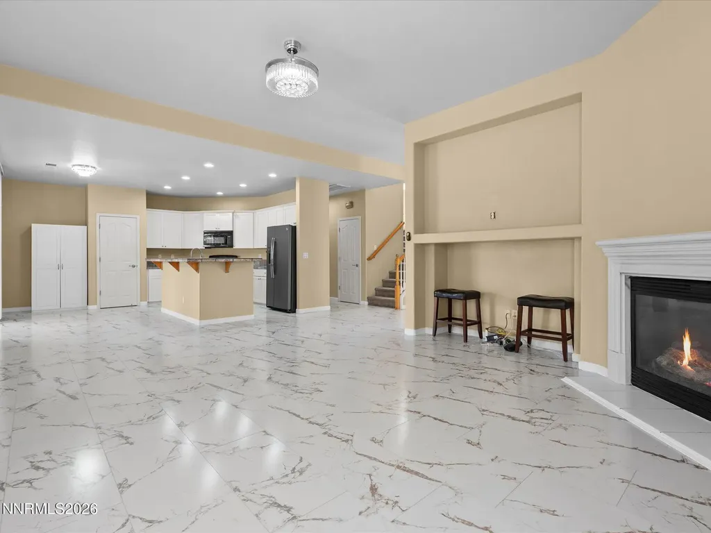 5437 Ebbetts Pass Sparks NV 89436