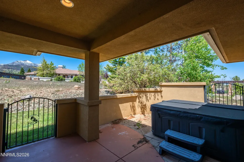 227 Earlham Reno NV 89511