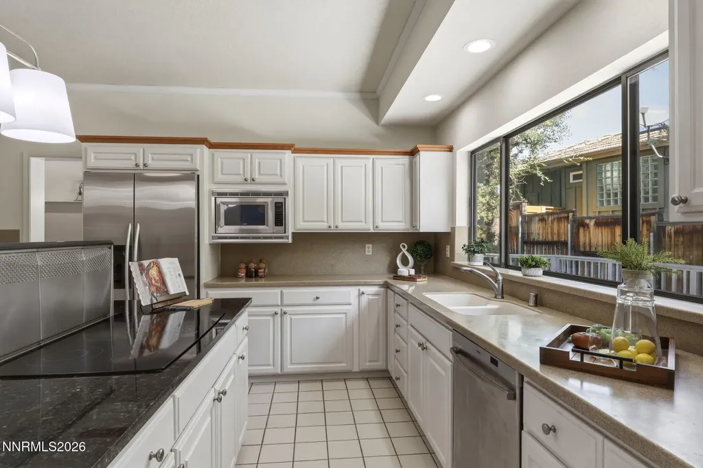2295 Manzanita Reno NV 89509