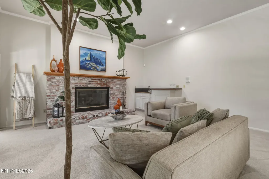 2295 Manzanita Reno NV 89509