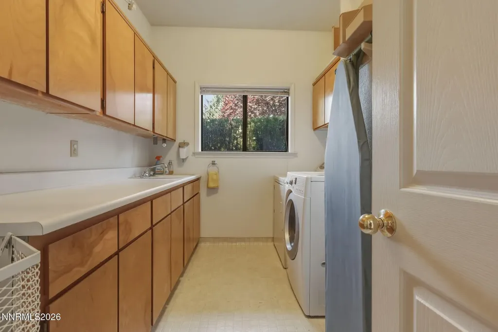 2295 Manzanita Reno NV 89509