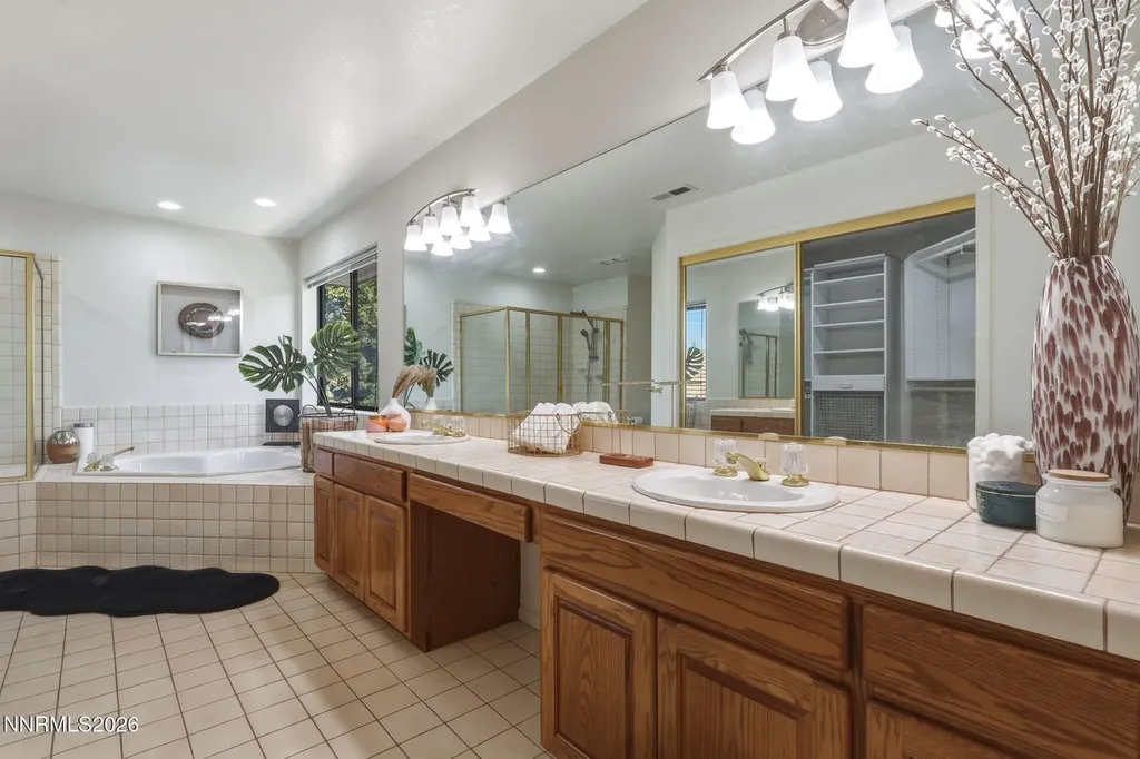 2295 Manzanita Reno NV 89509