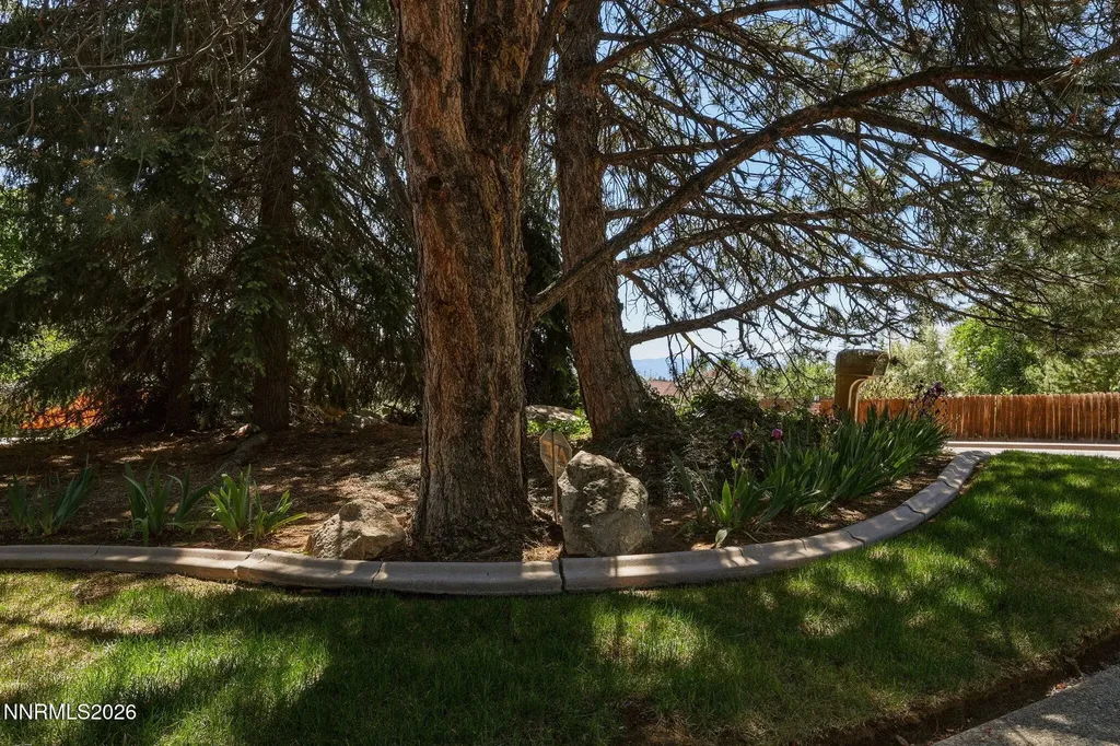 2295 Manzanita Reno NV 89509