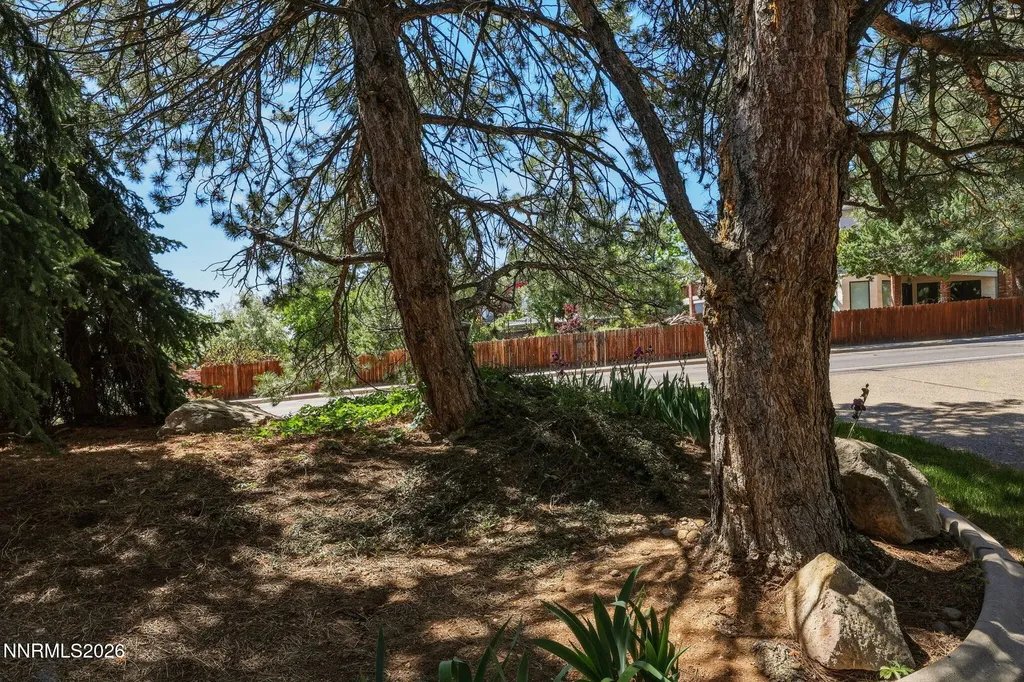 2295 Manzanita Reno NV 89509