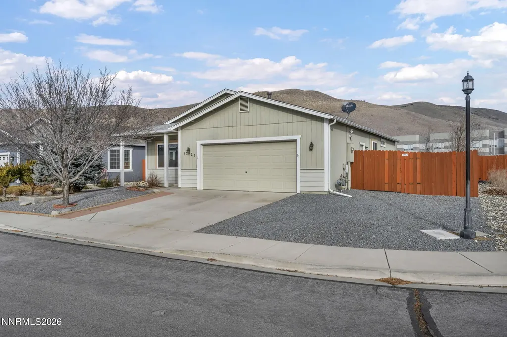 17725 Live Oak Reno NV 89508