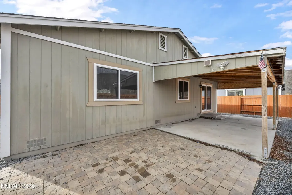 17725 Live Oak Reno NV 89508