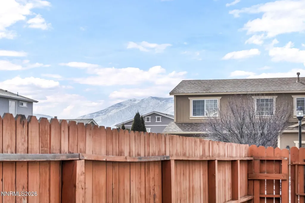 17725 Live Oak Reno NV 89508
