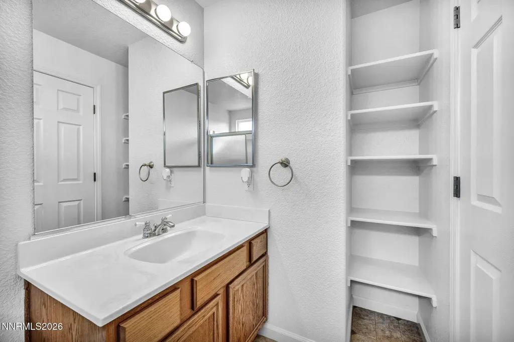 17725 Live Oak Reno NV 89508