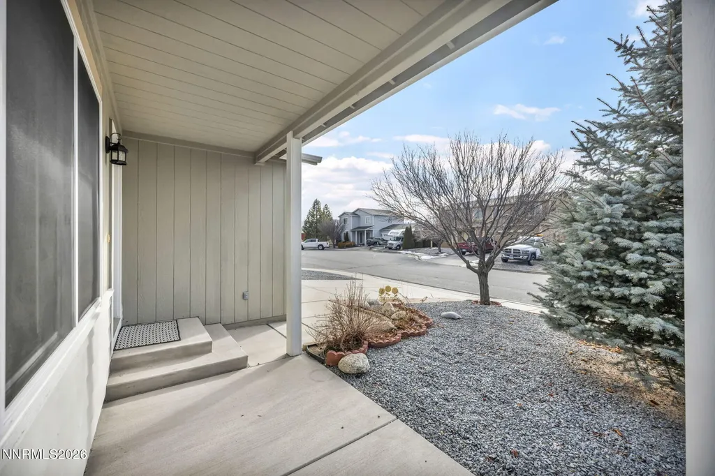 17725 Live Oak Reno NV 89508