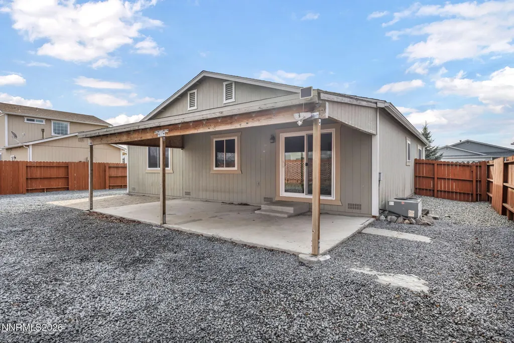 17725 Live Oak Reno NV 89508