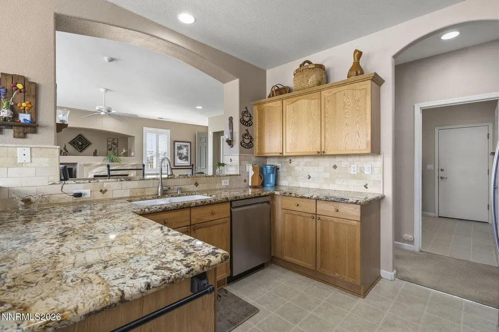1462 Riverpark Dayton NV 89403