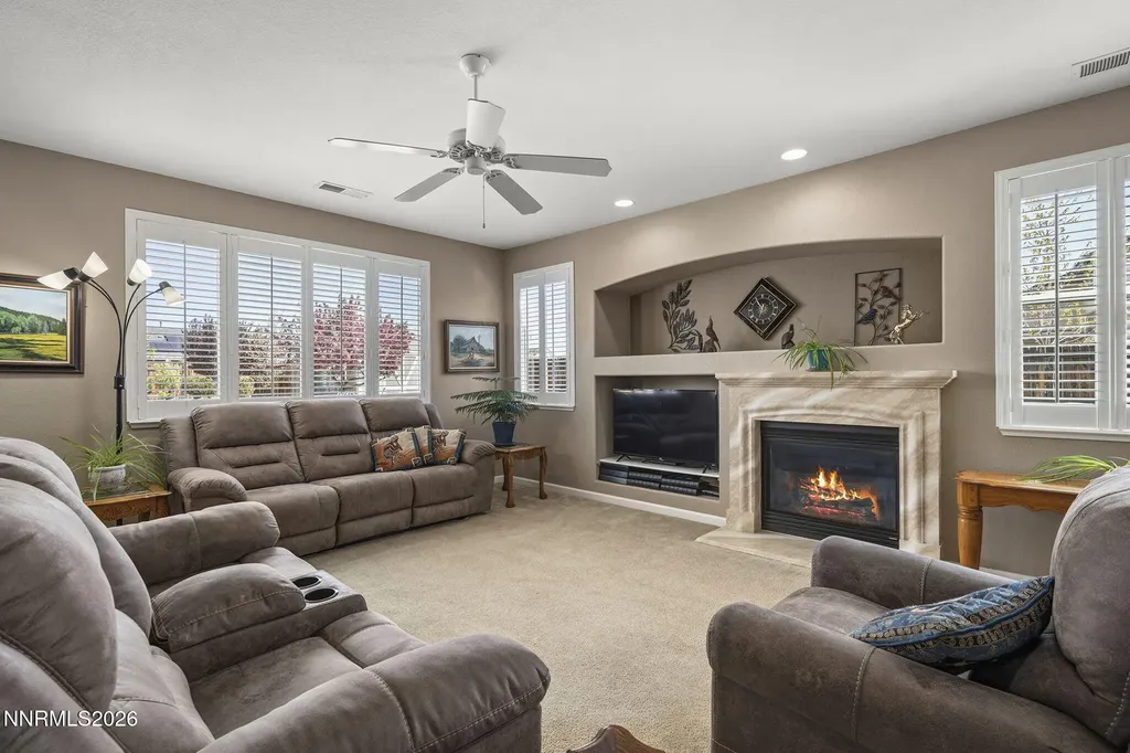 1462 Riverpark Dayton NV 89403