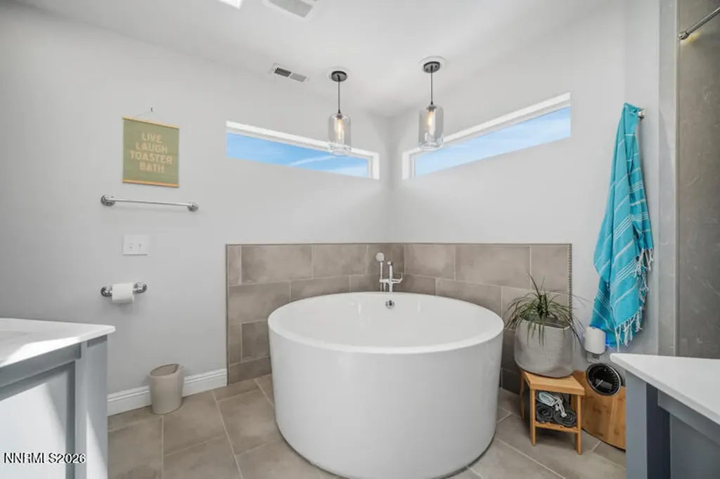 1931 Lousetown Reno NV 89521