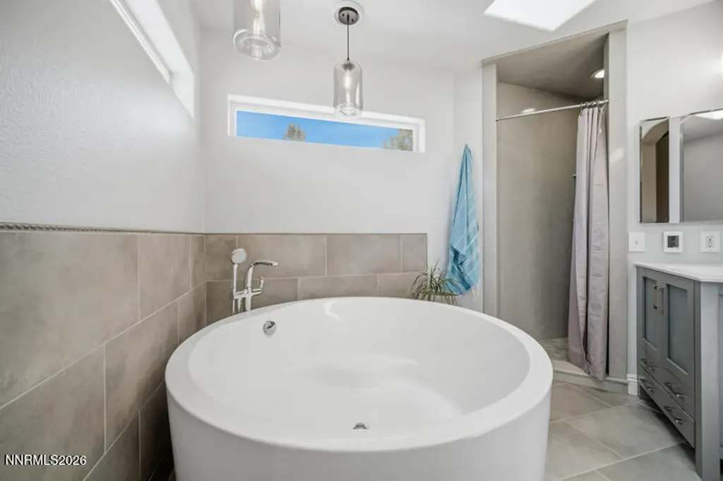 1931 Lousetown Reno NV 89521
