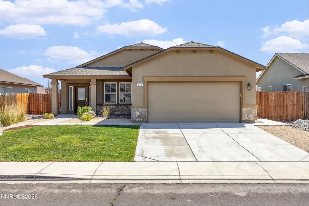 214 Red Oak Fernley NV 89408