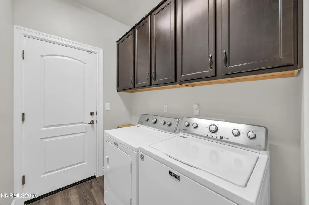 214 Red Oak Fernley NV 89408