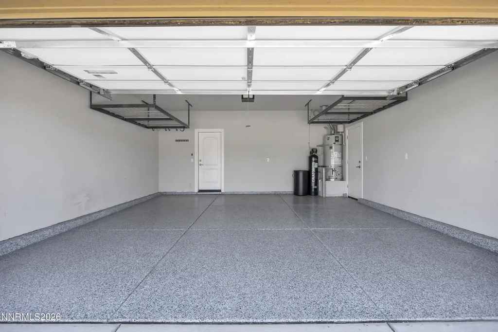 214 Red Oak Fernley NV 89408