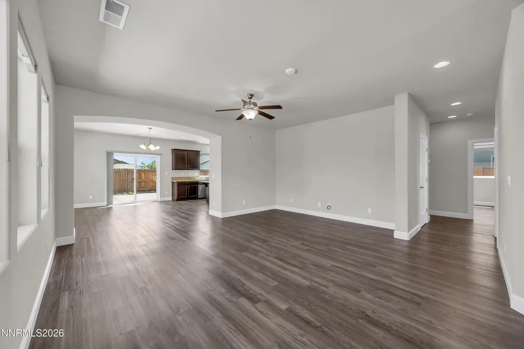 214 Red Oak Fernley NV 89408