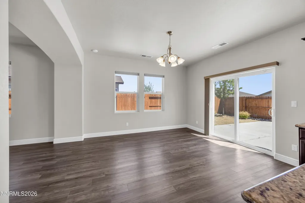 214 Red Oak Fernley NV 89408