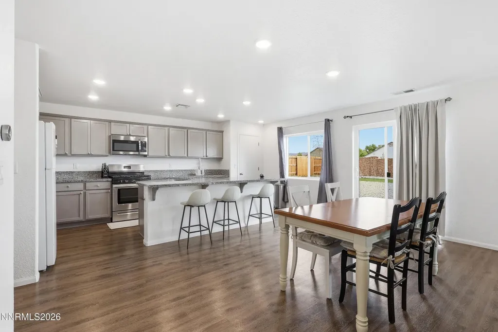 2278 Evelynn Fernley NV 89408