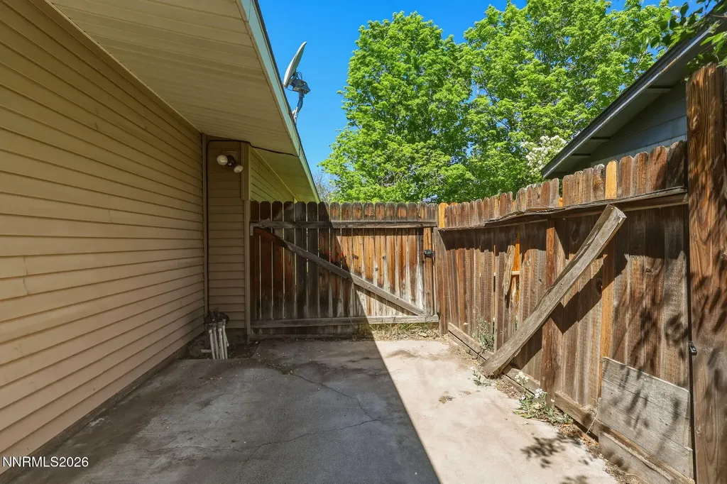 201 Simone Carson City NV 89701