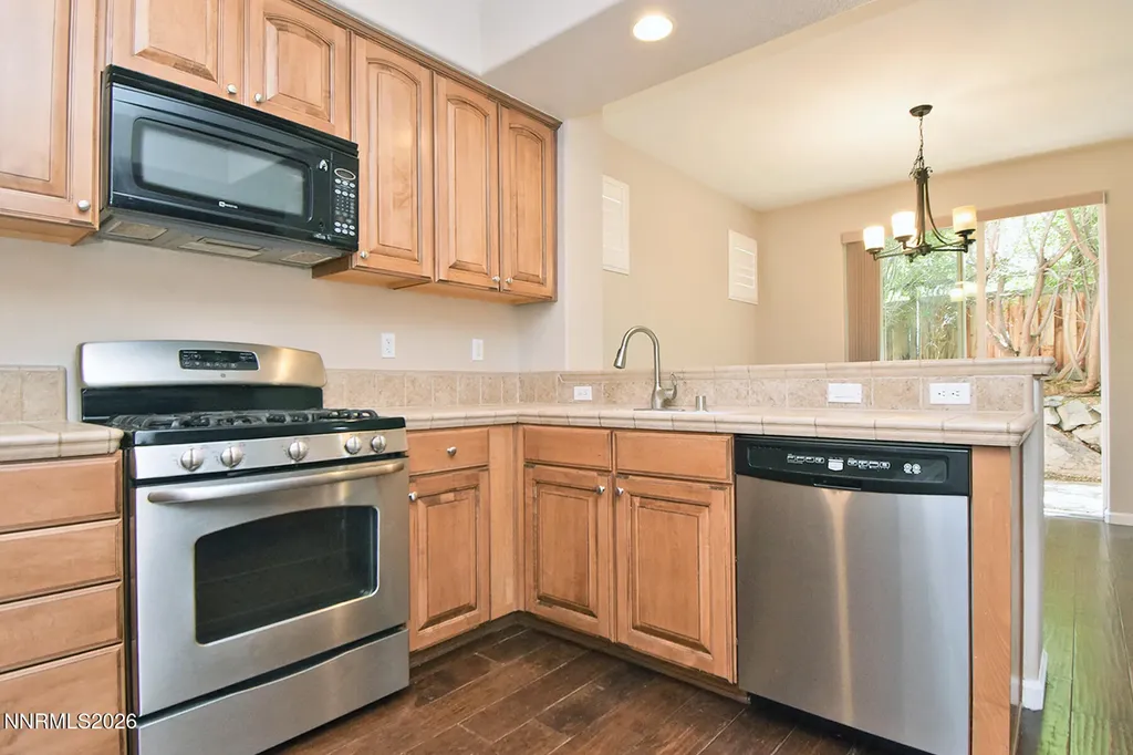 6602 Panther Creek Sparks NV 89436