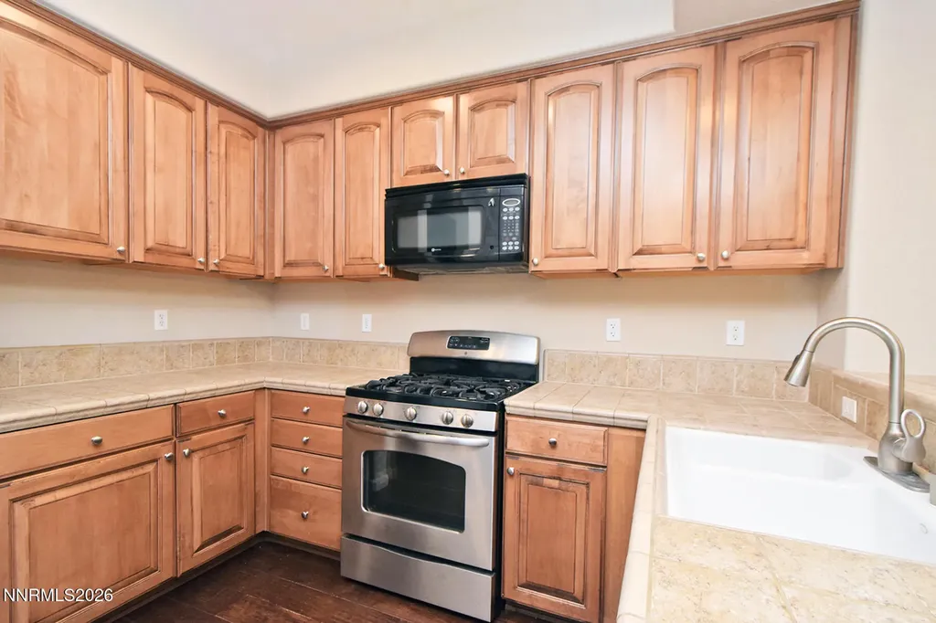 6602 Panther Creek Sparks NV 89436