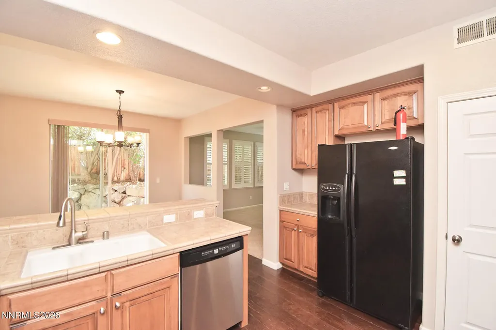 6602 Panther Creek Sparks NV 89436