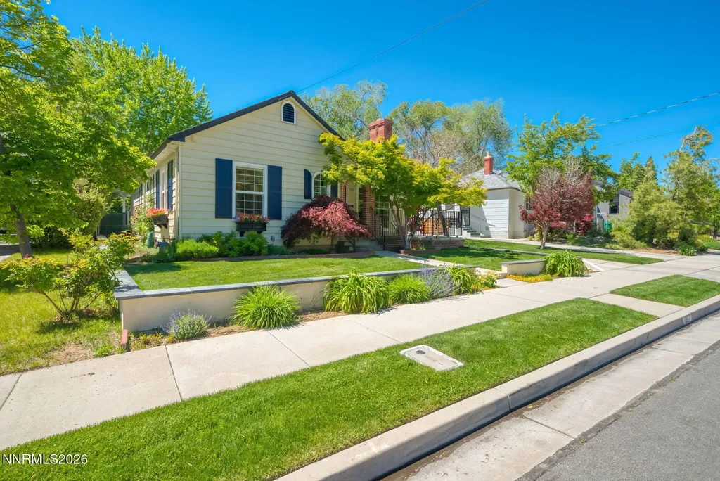 1367 Gordon Reno NV 89509