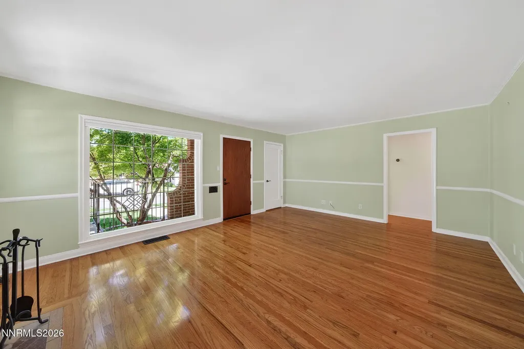 1367 Gordon Reno NV 89509
