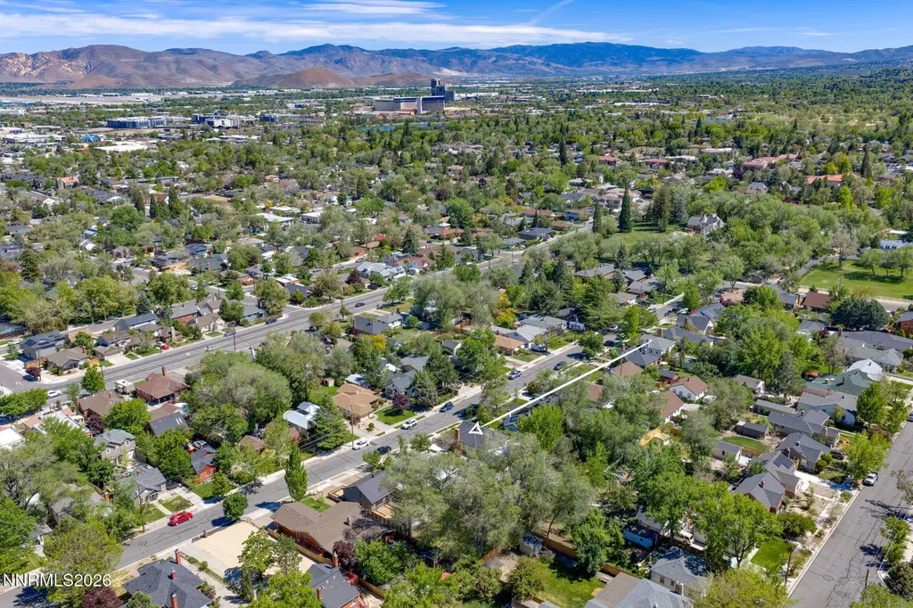1367 Gordon Reno NV 89509