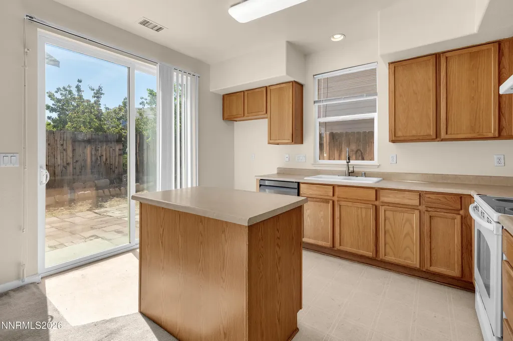 9248 Running Dog Reno NV 89506