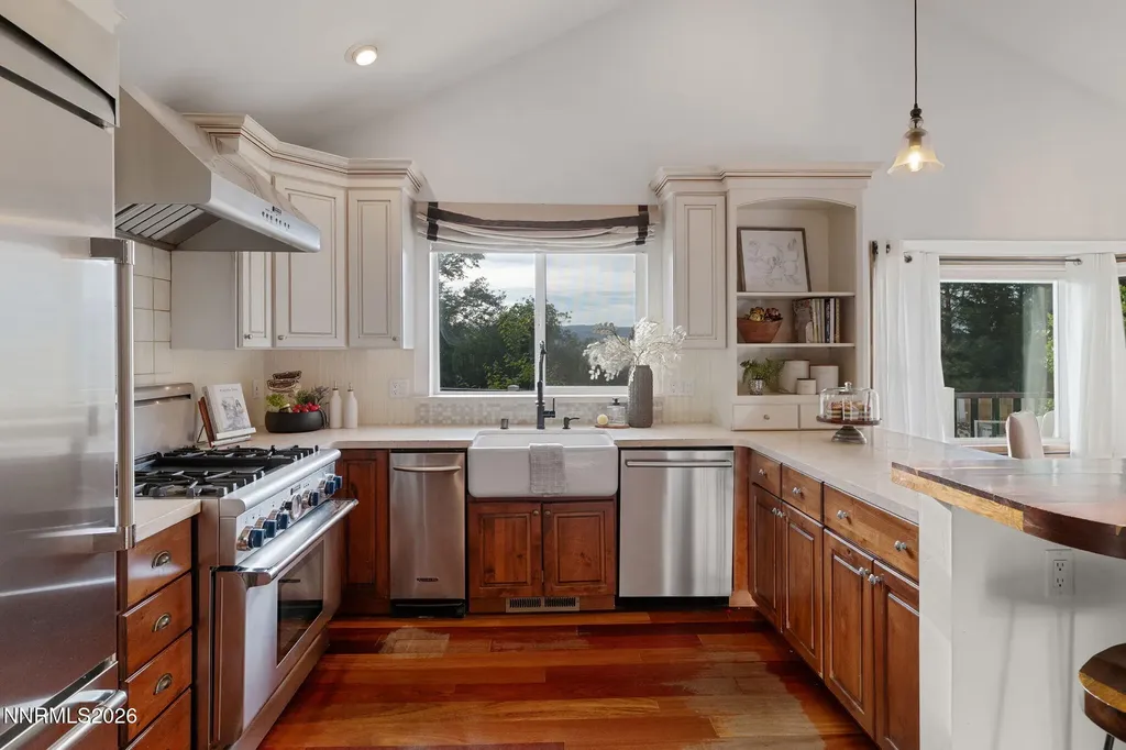 3475 Southampton Reno NV 89509