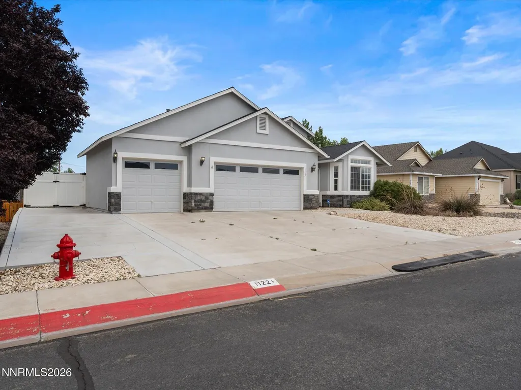 1122 Dixie Fernley NV 89408