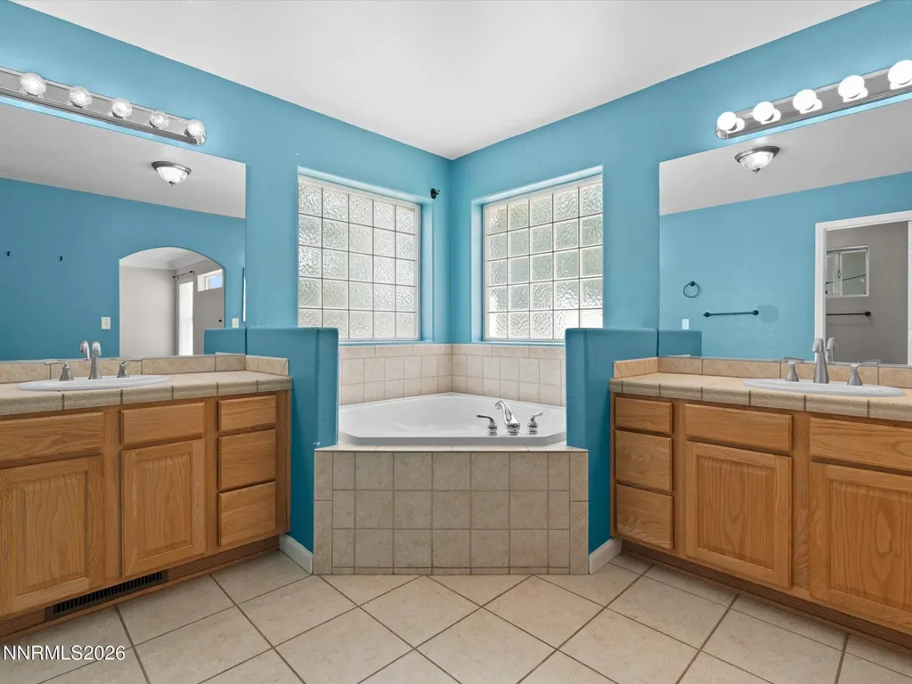 1122 Dixie Fernley NV 89408
