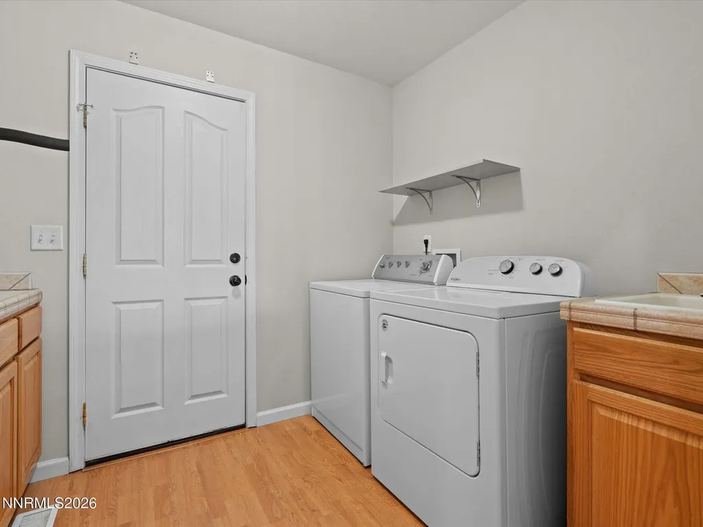 1122 Dixie Fernley NV 89408