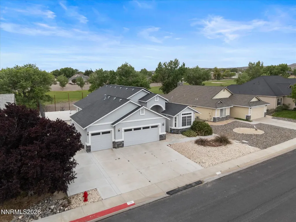 1122 Dixie Fernley NV 89408