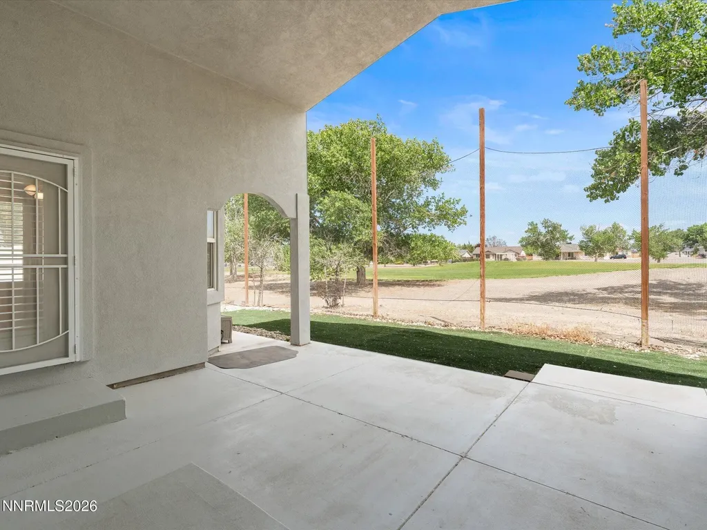 1122 Dixie Fernley NV 89408